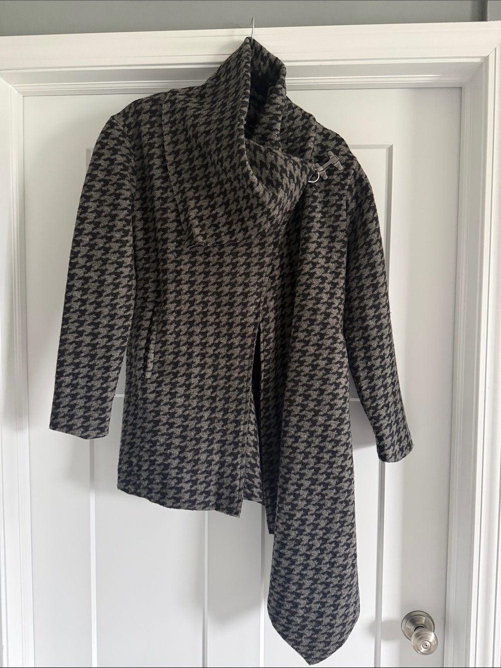 Garnet Hill Black and Charcoal Houndstooth Wool Asymmetric Sweater Coat
